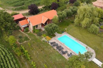 Ambrus és Borbála apartmanok úszómedencével